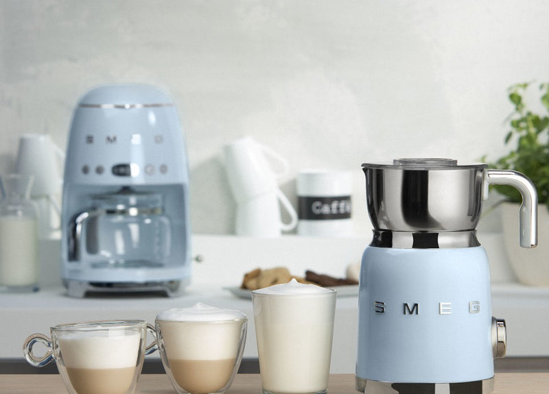 Smeg Montalatte Cappuccinatore ad induzione